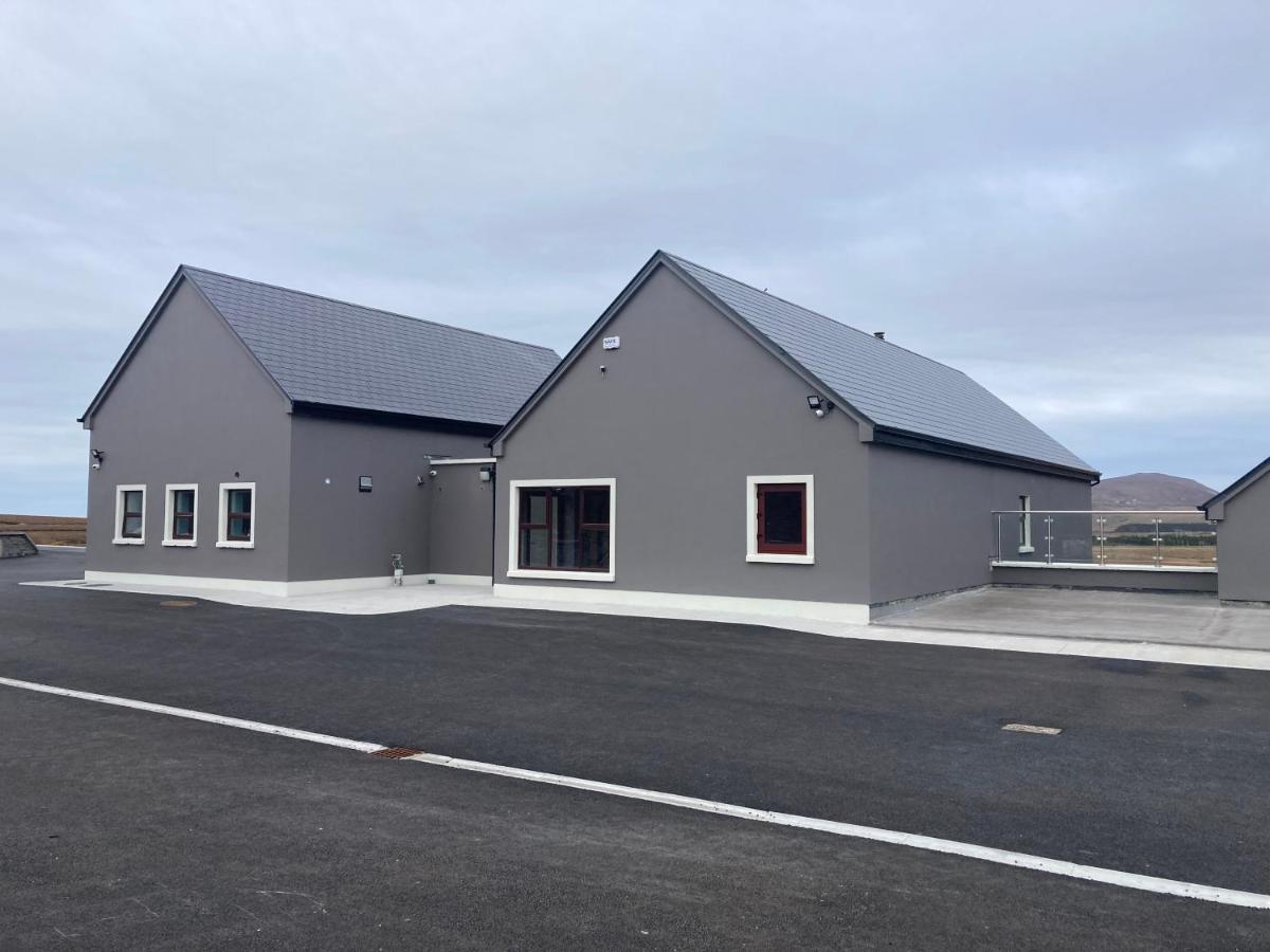 Хостел Achill Surf Centre Bellanasally Екстер'єр фото
