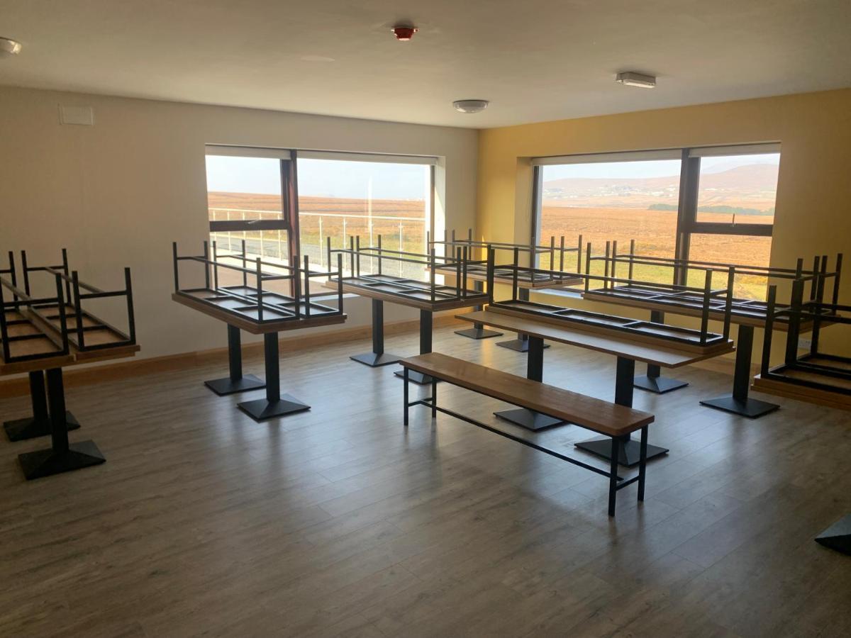 Хостел Achill Surf Centre Bellanasally Екстер'єр фото