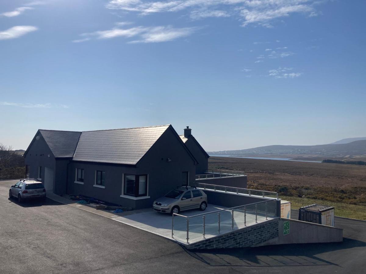 Хостел Achill Surf Centre Bellanasally Екстер'єр фото
