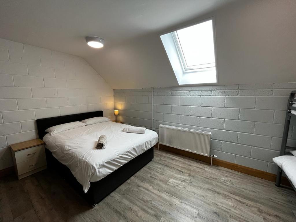 Хостел Achill Surf Centre Bellanasally Екстер'єр фото