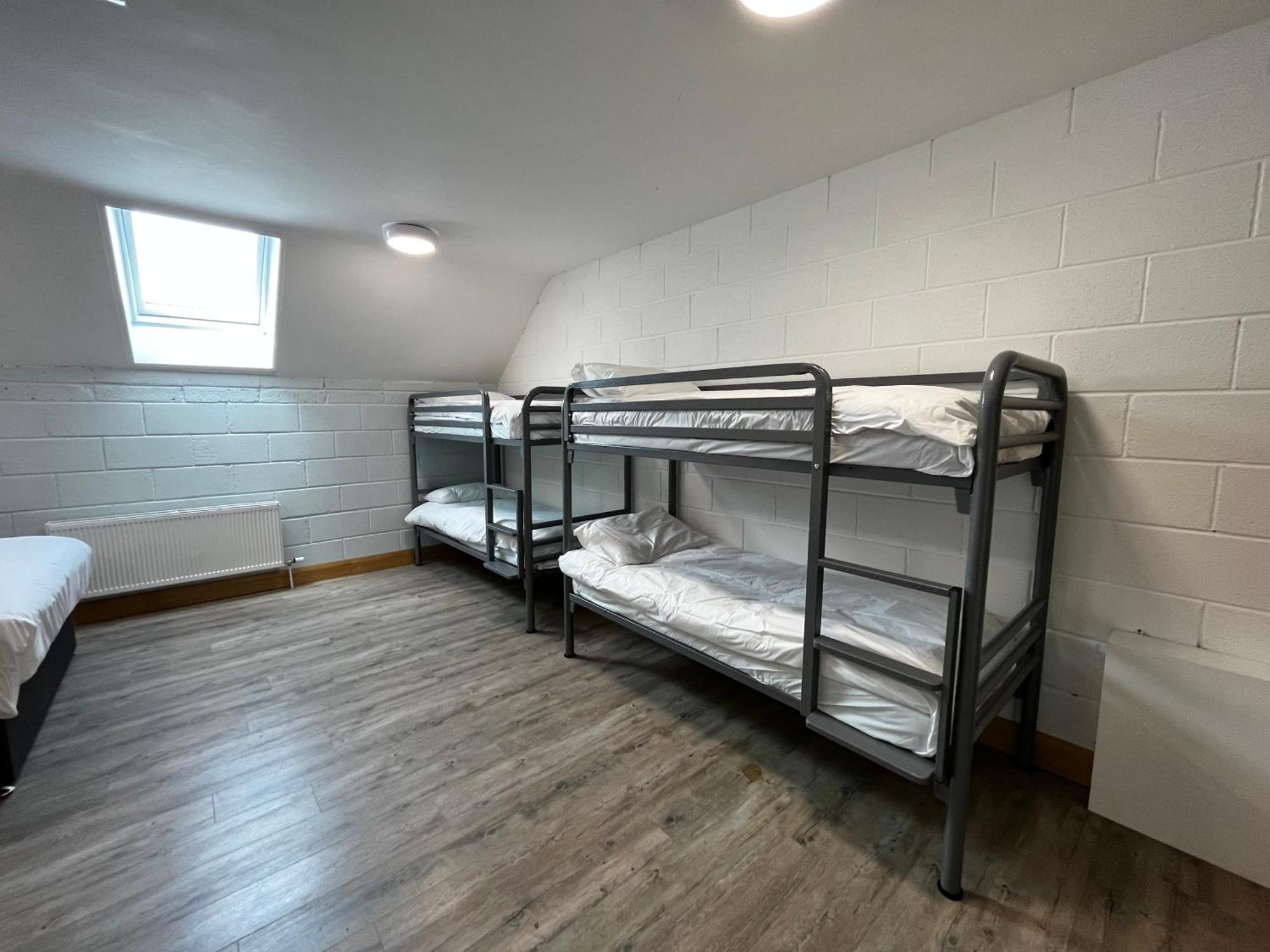 Хостел Achill Surf Centre Bellanasally Екстер'єр фото